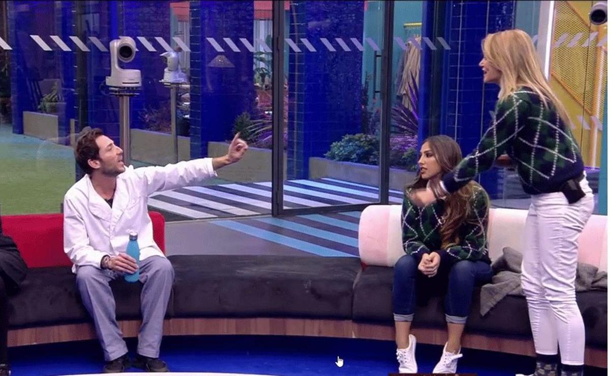 Alba ataca sin piedad a Antonio David.