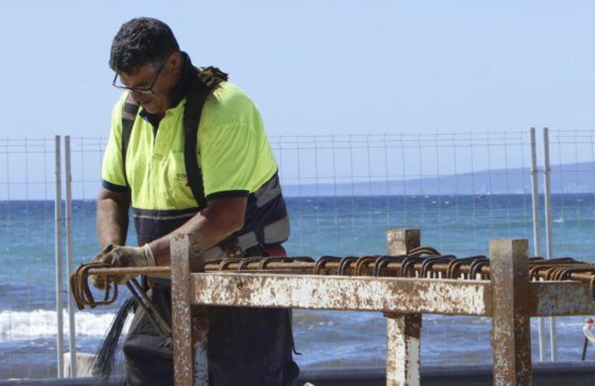 Bauarbeiter an der Playa de Palma (Symbolbild).