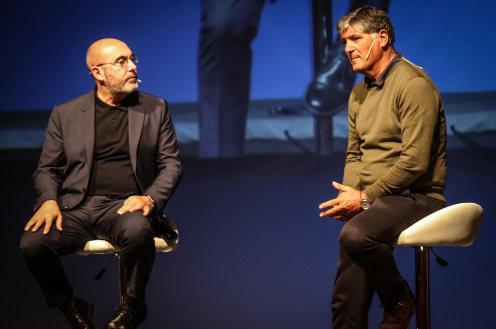 Toni Nadal llena el Teatro Calderón de Alcoy