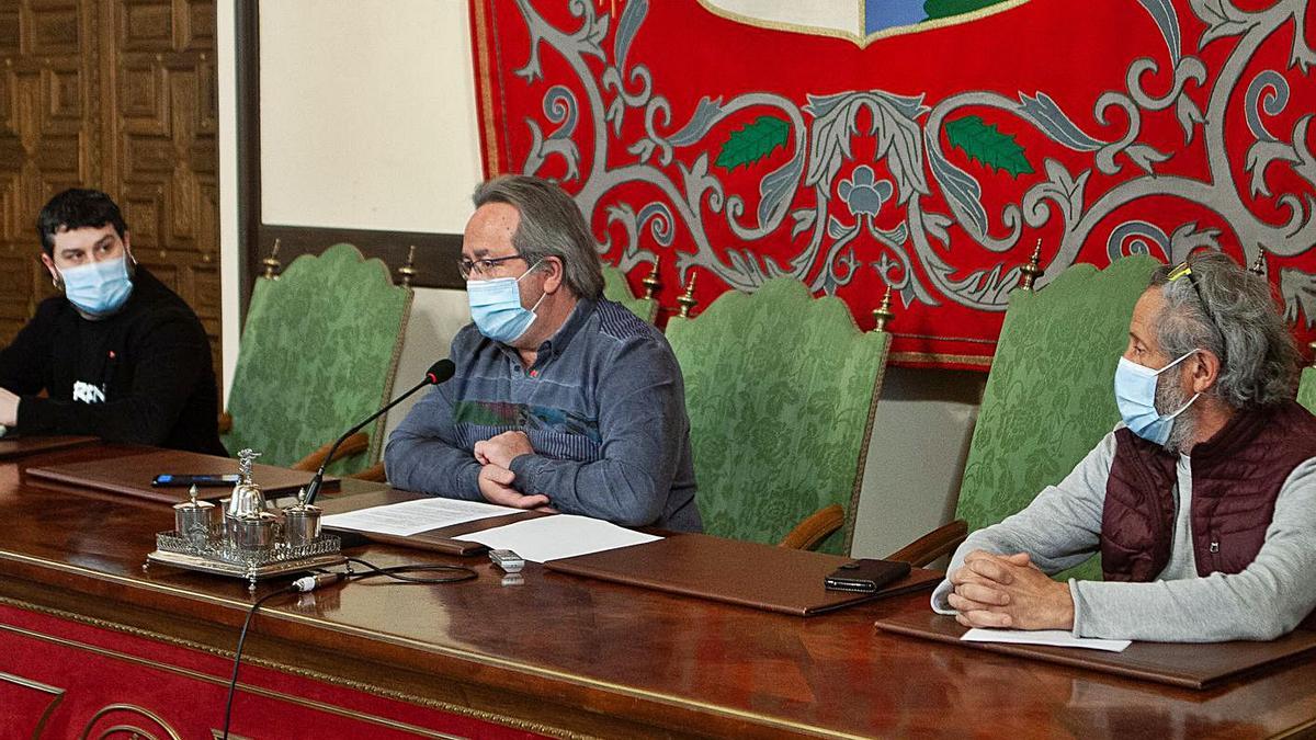 Diego Bernardo, Francisco Guarido y Romualdo Fernández.