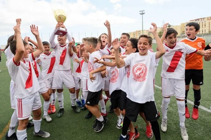 Finales de la Copa de Campeones Alevines. Final Huracan - San Fernando (Preferente)  | 16/06/2019 | Fotógrafo: Tony Hernández