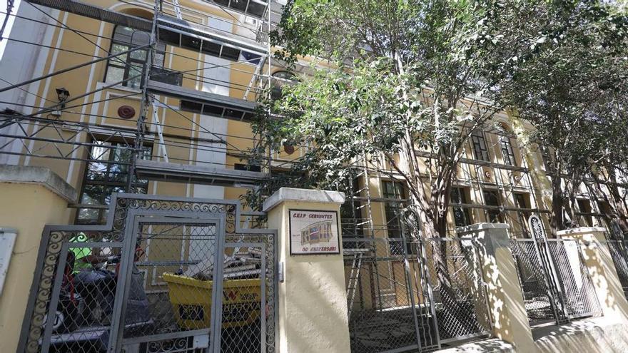 La reparación de la cubierta del colegio Cervantes de Sueca se dispara a 1,2 millones tras detectar carcoma