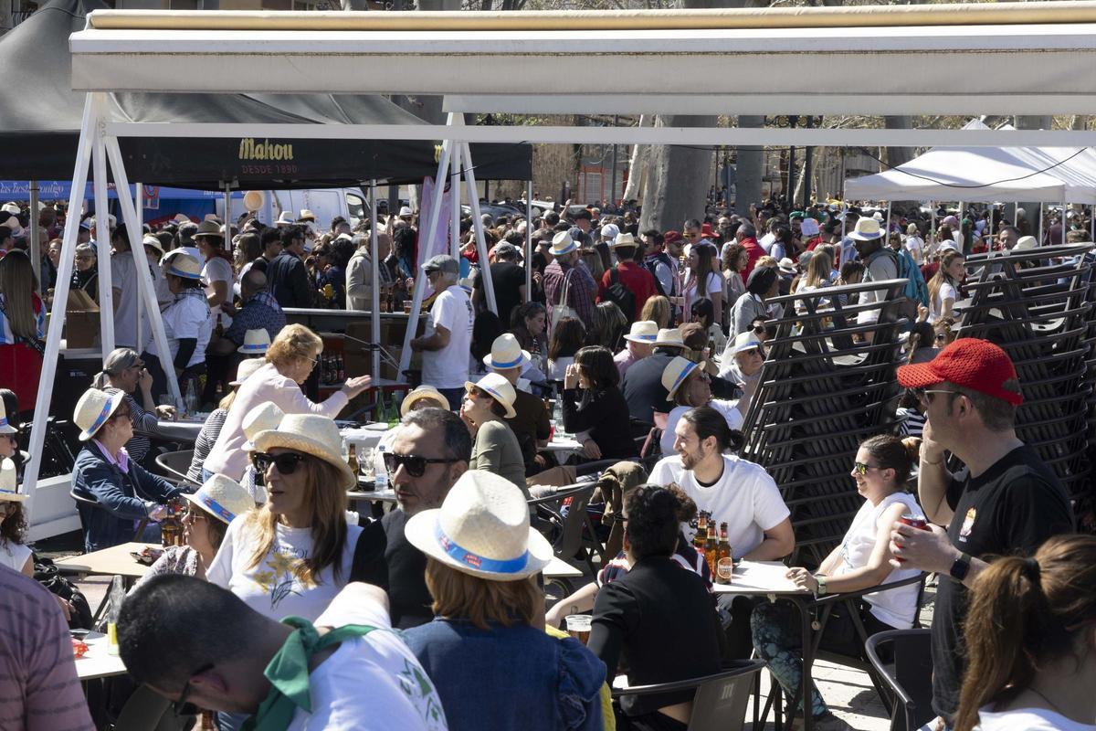 Búscate en la mascletà de Xàtiva de hoy, lunes 16 de marzo Búscate en la mascletà de Xàtiva de hoy, lunes 16 de marzo