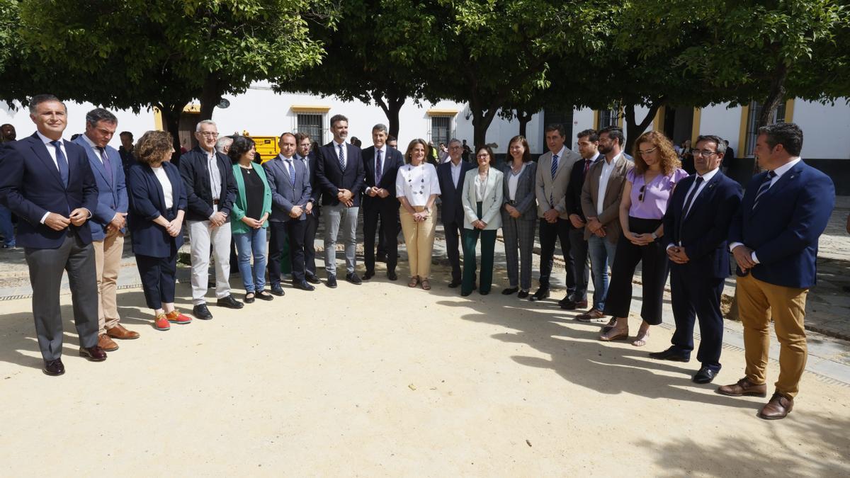 La vicepresidenta del Gobierno y ministra para la Transición Ecológica y el Reto Demográfico, Teresa Ribera, participa en el acto de firma con los 14 ayuntamientos del entorno de Doñana para el reparto de los 70 millones correspondientes al Marco de actuaciones en el espacio natural.