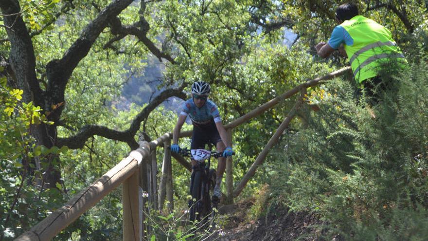 José Ignacio Rubio se impone en el Circuito Provincial BTT en Istán