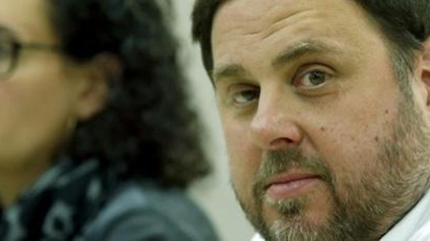 Junqueras crida a mantenir la negociació i evita pronunciar-se sobre Mas