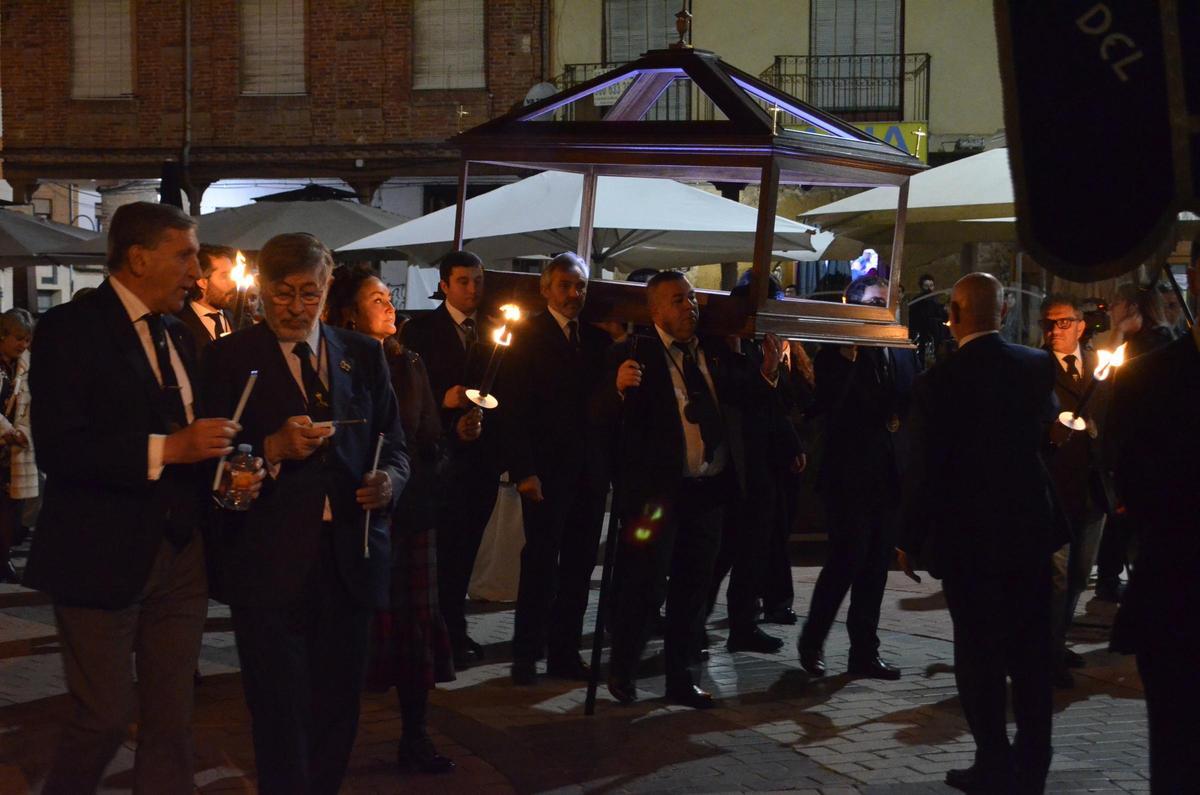 La nueva Procesión el Santo Sepulcro de Benavente, en imágenes