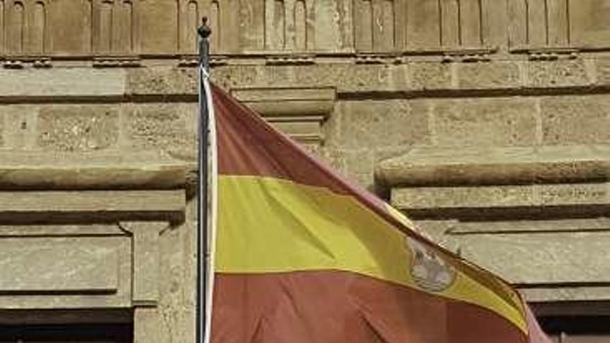 Bandera de Benavente.