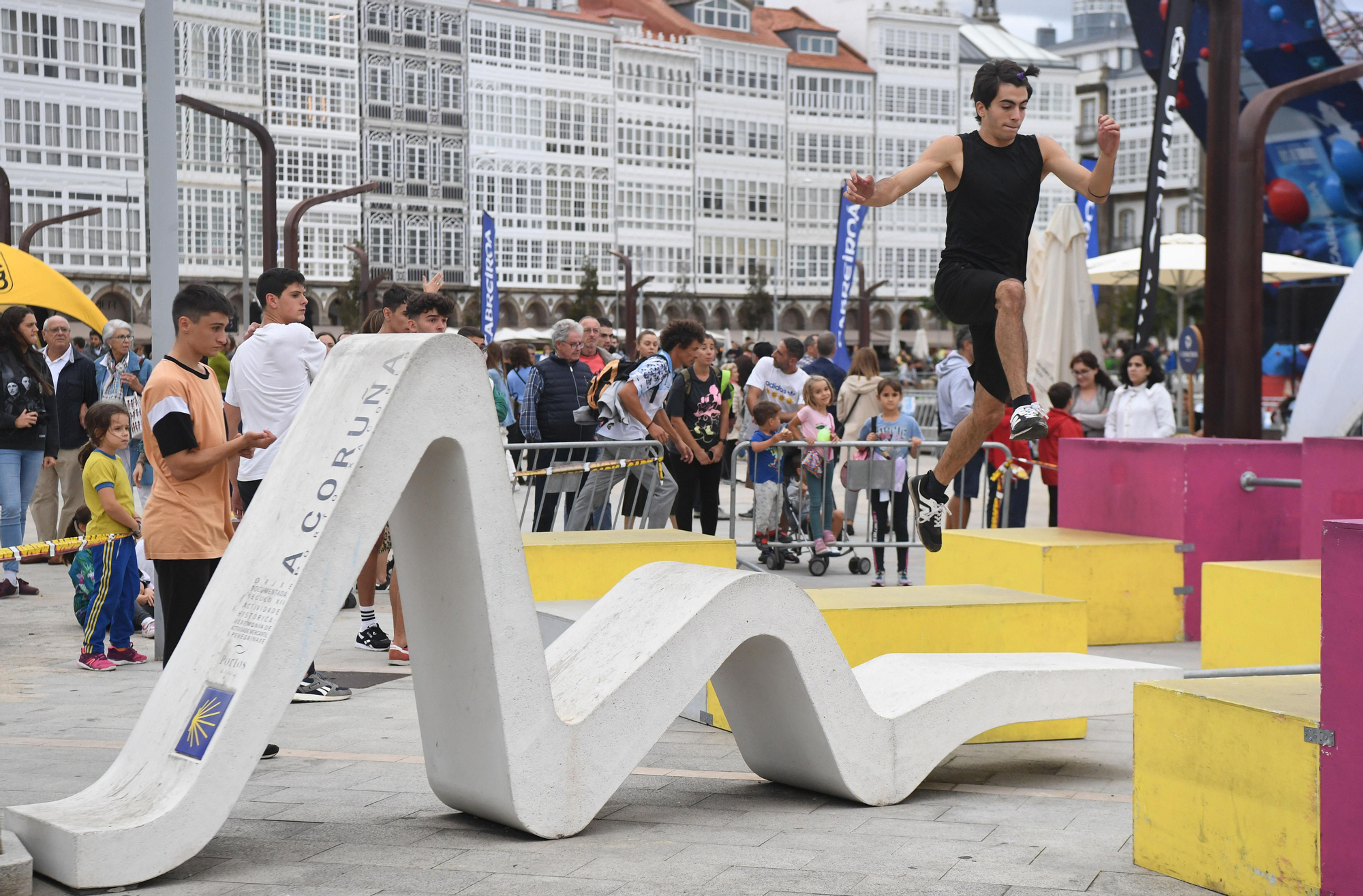 Montaje de Street Games A Coruña en O Parrote y la Marina