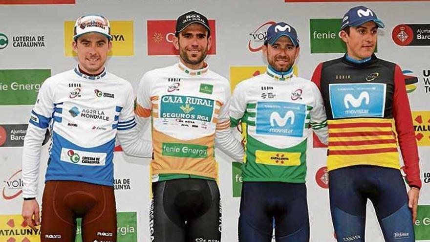 Lluís Mas y Alejandro Valverde en el centro del podio final de la Volta a Catalunya.