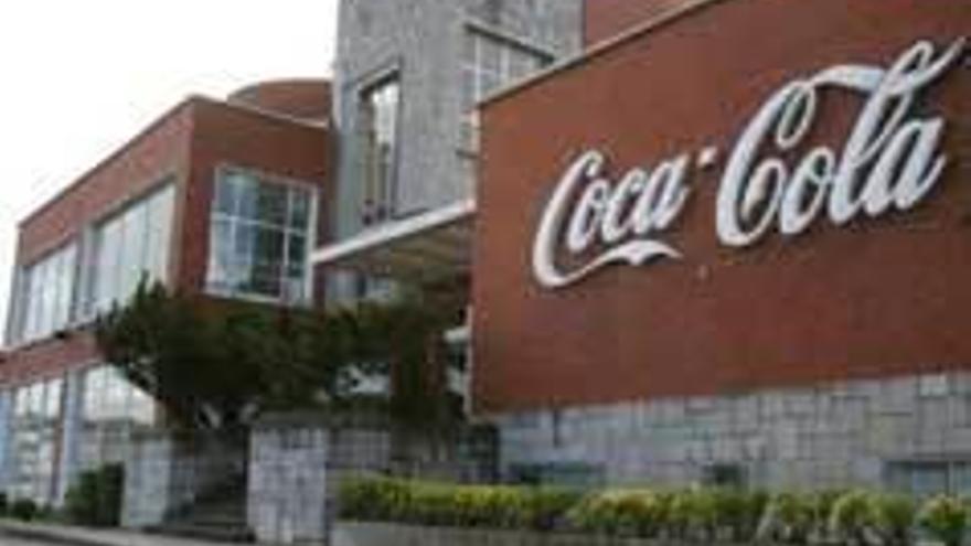 Factoría de Coca-Cola en Colloto, antes de su cese industrial.