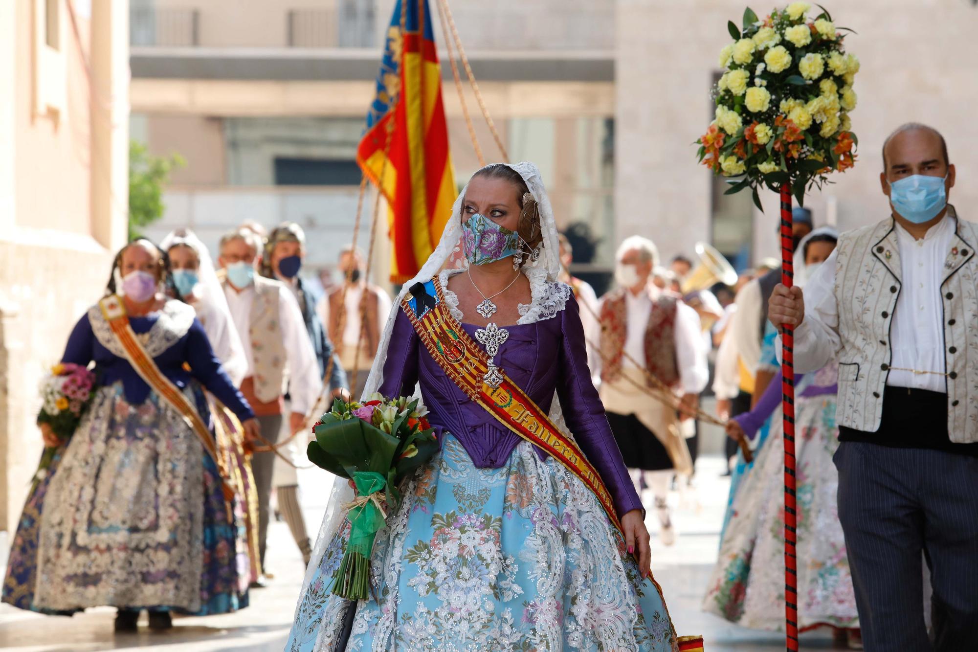 Búscate en el segundo día de Ofrenda por las calles del Mar y Avellanas (entre las 11.00 y 12.00 horas)