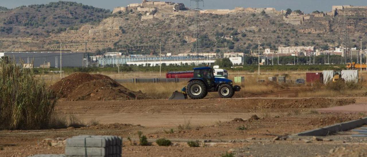 Mercadona ha iniciado las obras para la construcción de su bloque logístico en la parcela Z-2 en Parc Sagunt. Foto: Daniel Tortajada.