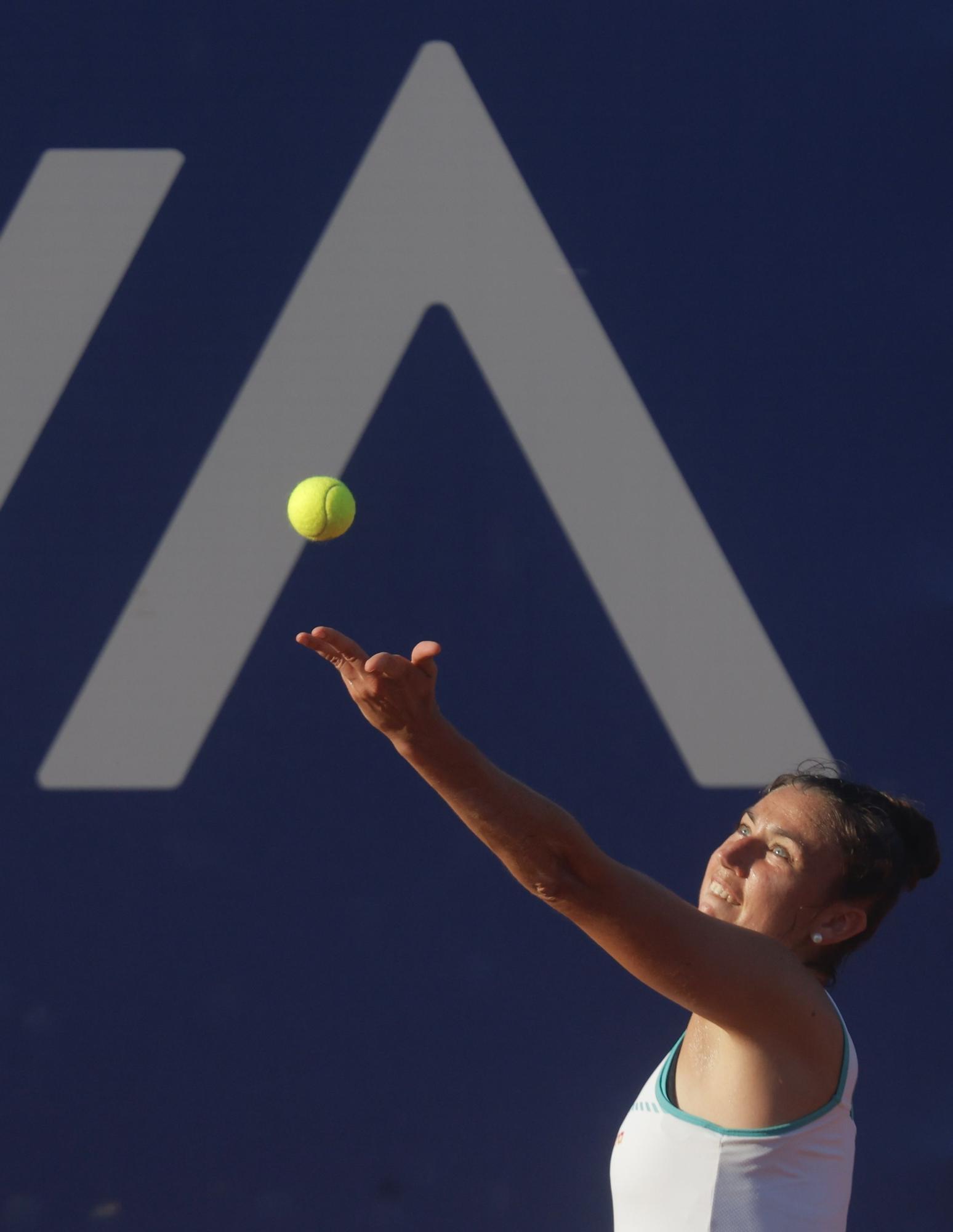 Sara Sorribes cae ante Errani en el BBVA OPEN INTERNACIONAL DE VALENCIA - WTA