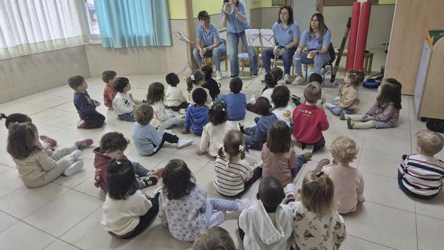 Durante la jornada se celebraron talleres y un pequeño concierto en la escuela infantil.
