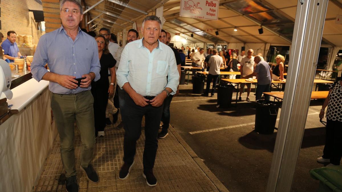 La visita a la fiesta de alcaldes y concejales de la comarca.