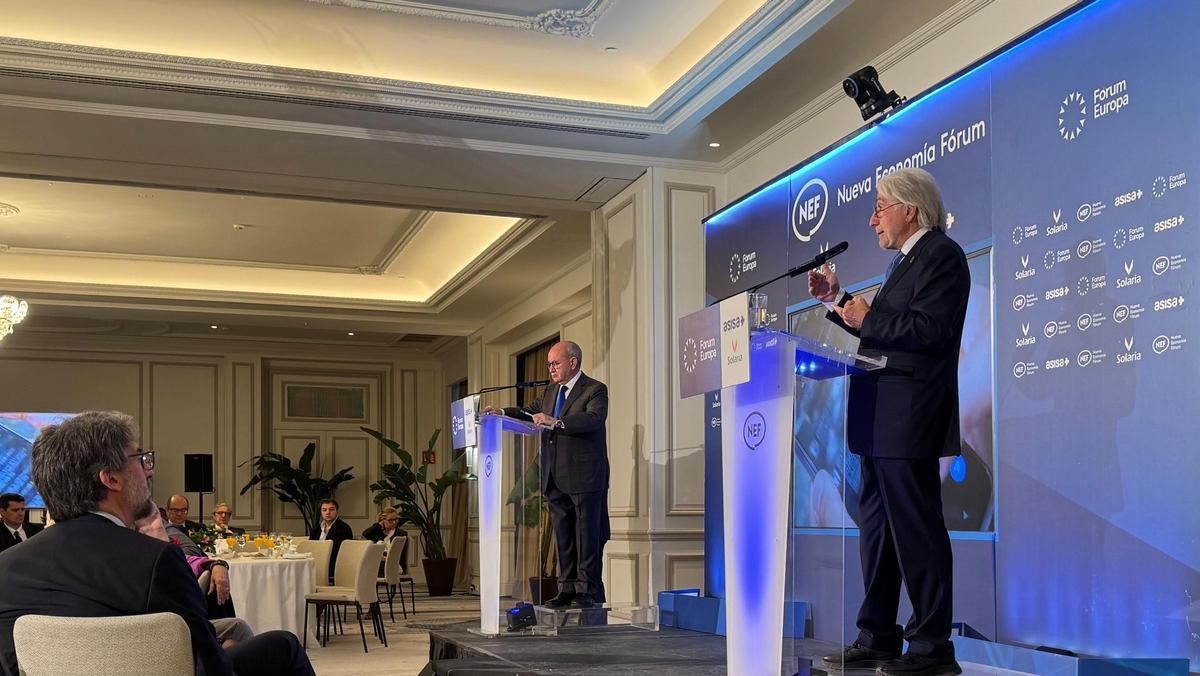 El presidente de Foment del Treball, Josep Sánchez Llibre, en el almuerzo informativo organizado por Nueva Economía Fórum