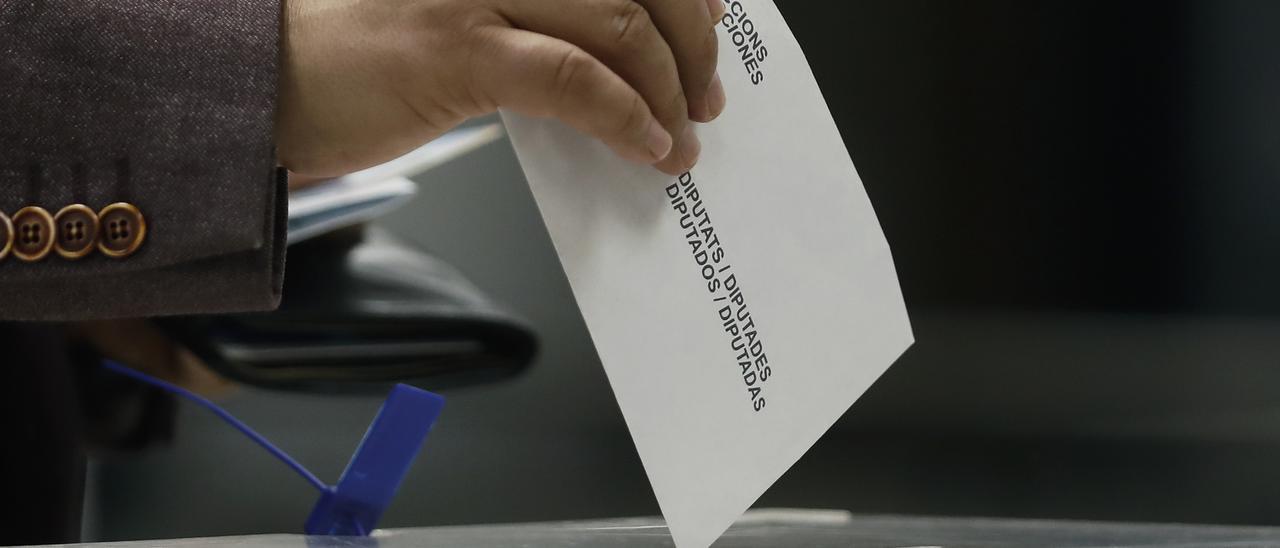 Sube la participación en las elecciones catalanas en una jornada marcada por incidencias en Rodalies