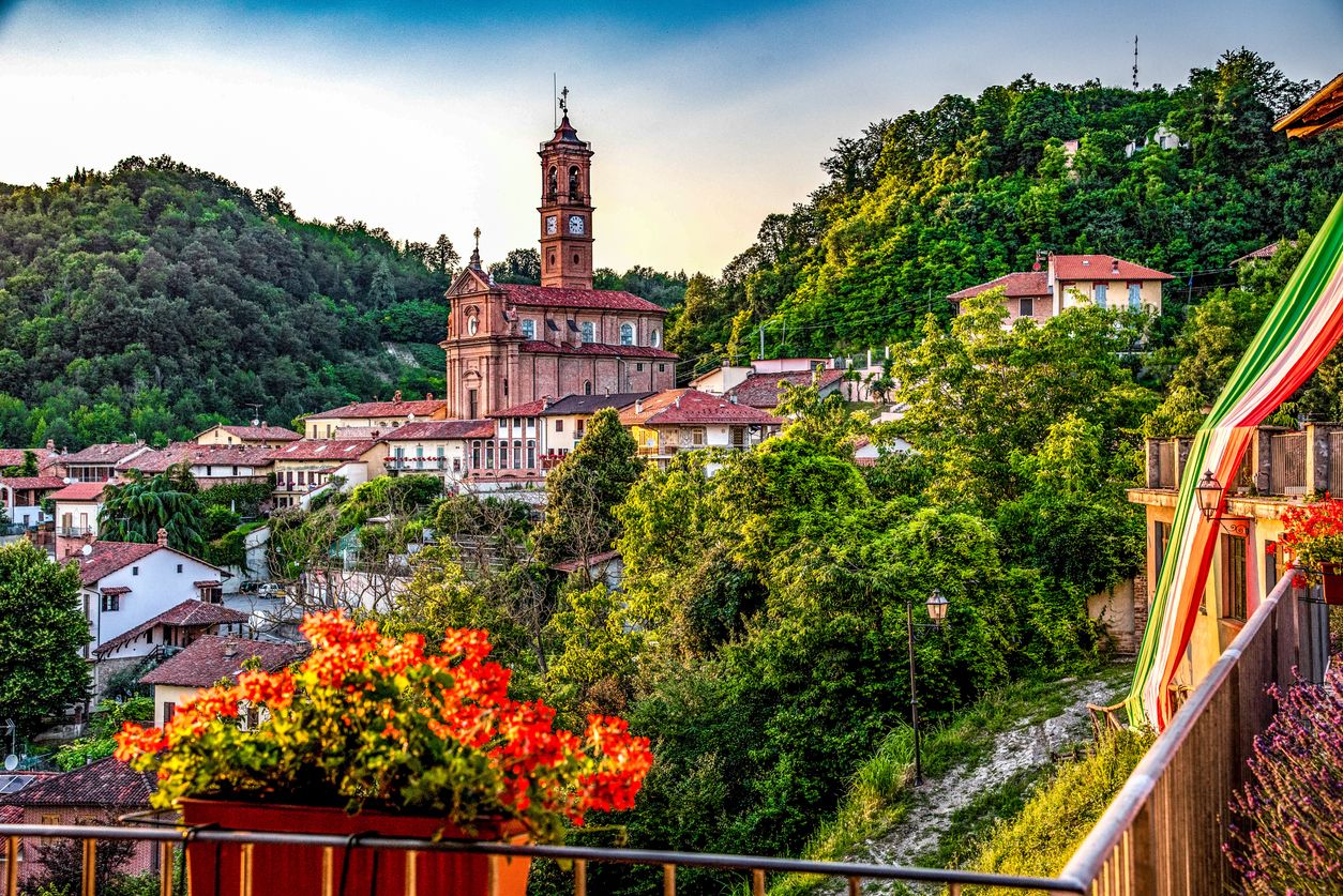 La provincia italiana de Asti esconde numerosos enclaves dignos de postal.