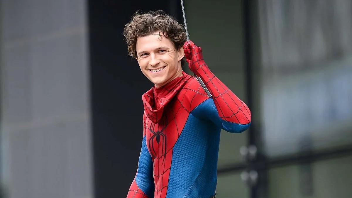 La rutina de Tom Holland (30 años) para tener los músculos de Spider-Man: