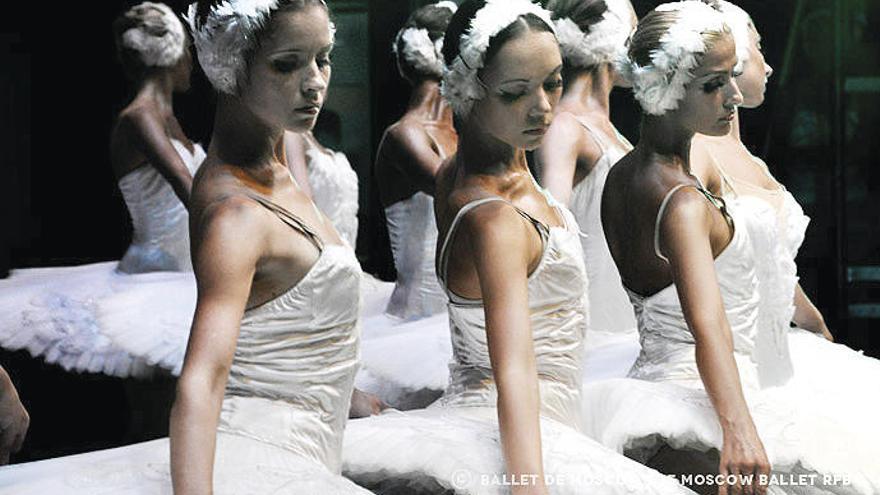 Una bailarina. // Ballet de Moscú