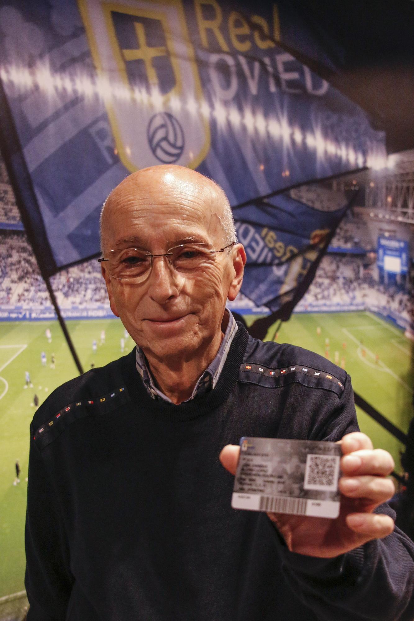 Así fue el primer día de la campaña de abonados del Real Oviedo