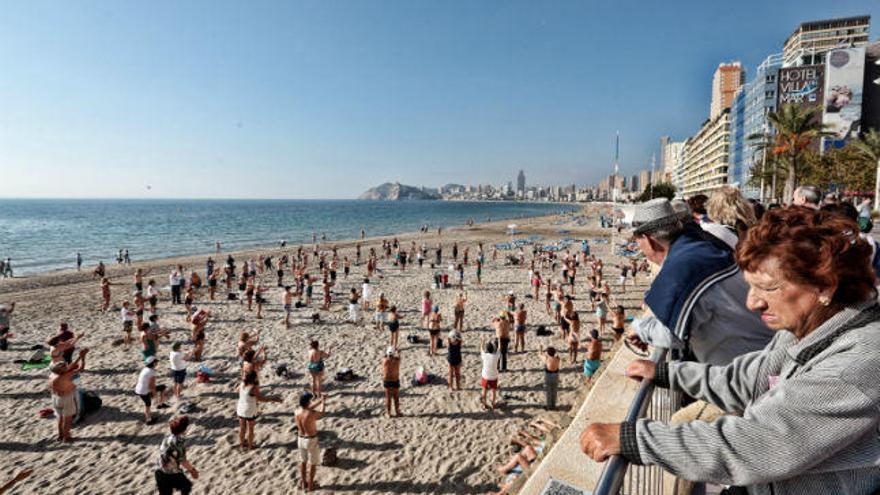 Una imagen de la playa de Poniente de Benidorm