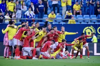 El partido Cádiz CF-UD Las Palmas, en imágenes