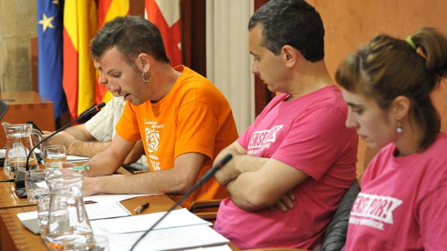 Els tres regidors de la CUP al ple de l&#039;Ajuntament de Manresa