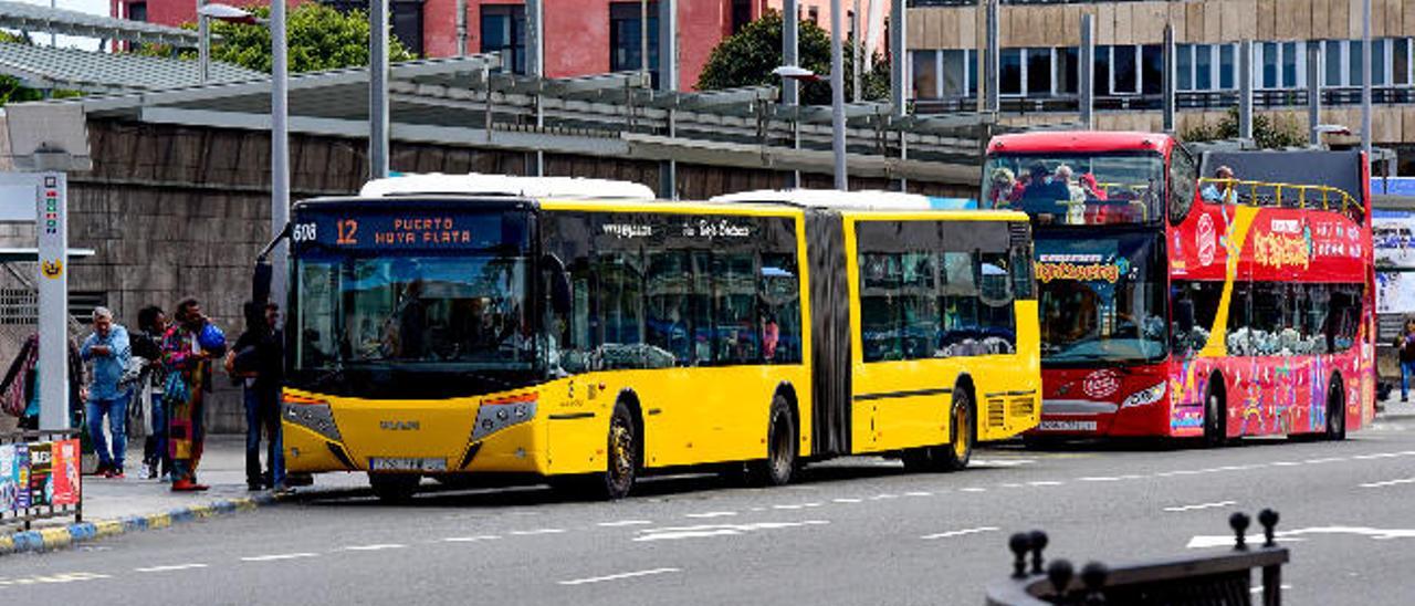 Guaguas abre una bolsa de empleo para contratar a 140 conductores