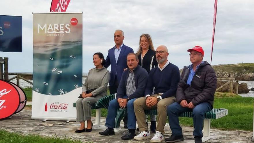 instala en Llanes un banco hecho de plástico reciclado