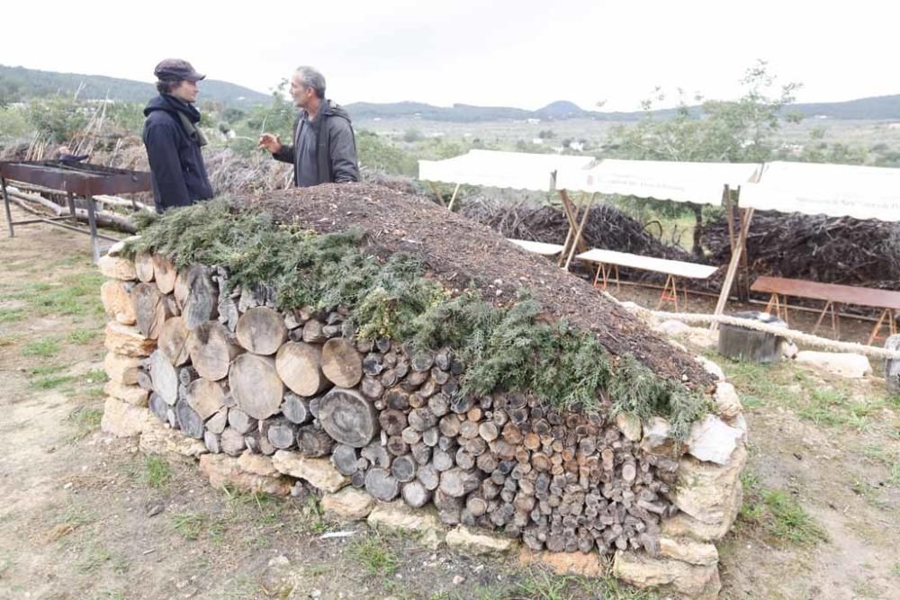 Encendido de la ''sitja'' y actividades lúdicas y educativas