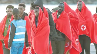 Madrid enfría el reparto extraordinario de menores migrantes y se enroca en la reforma de extranjería