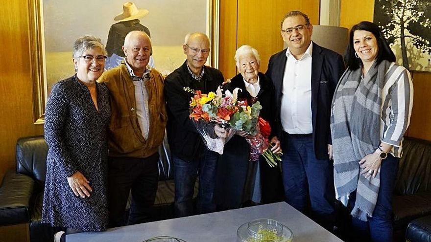 Homenaje a una centenaria de Calvià