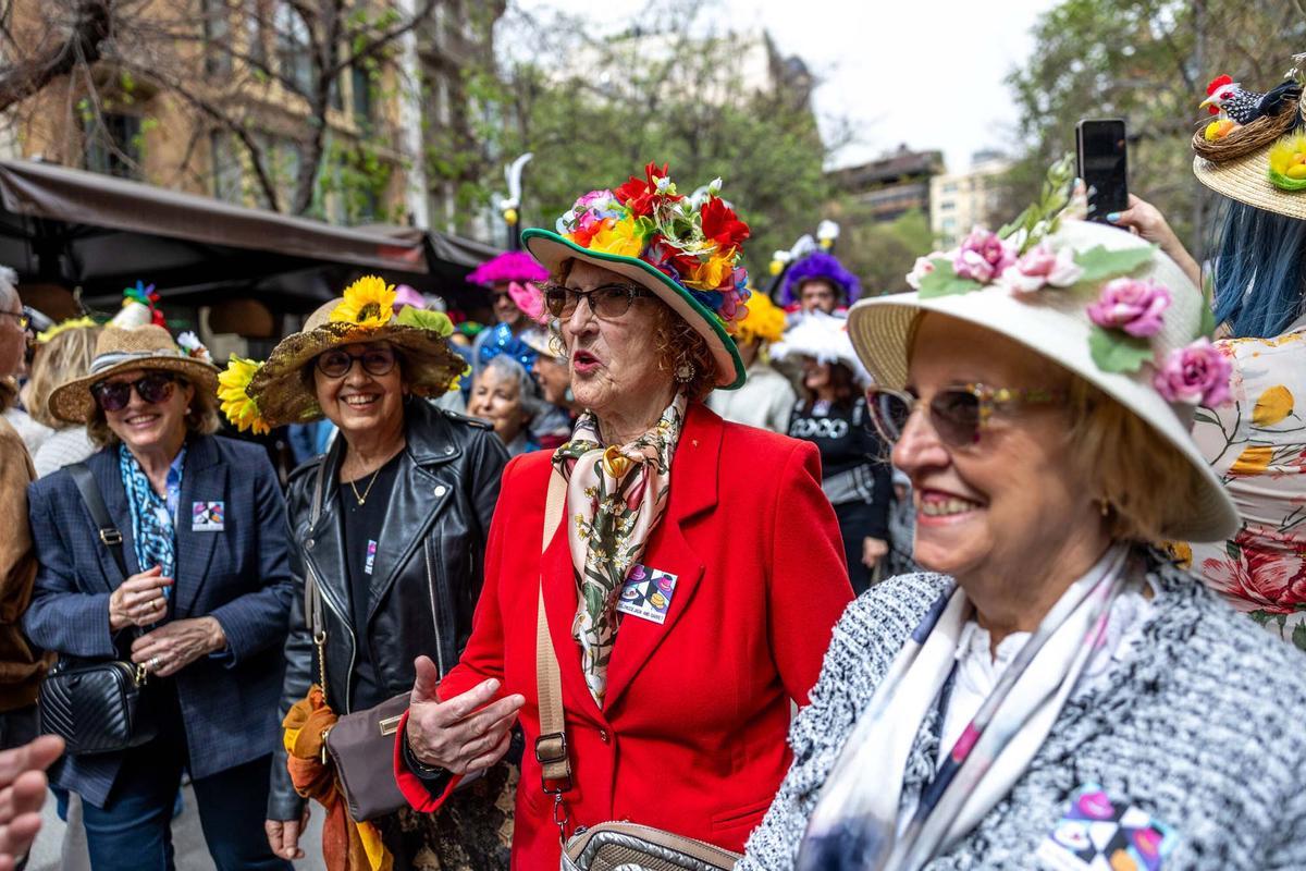 Nueva edición del Paseo con Sombrero por Barcelona