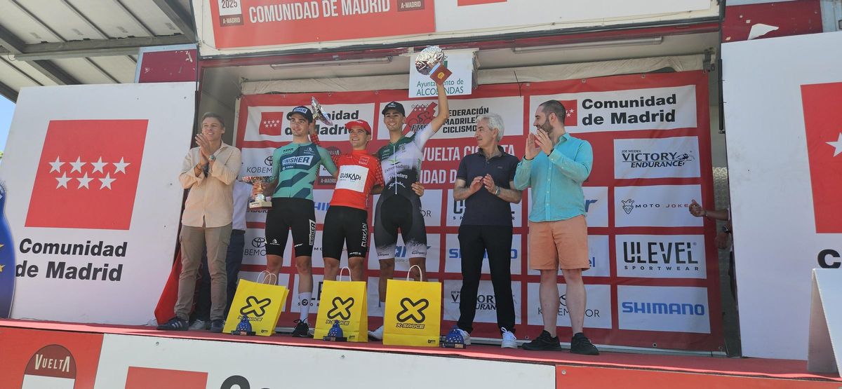 Podio final de la Vuelta a Madrid.