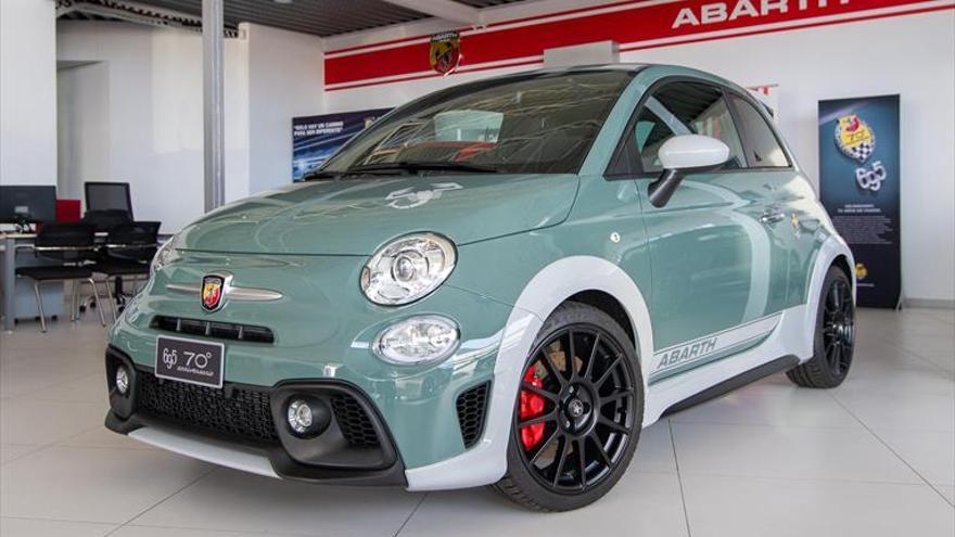 El Abarth 695  70º Aniversario ya está disponible en Comauto