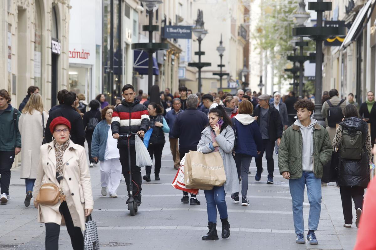 Más población, más educación y menos vivienda: así ha cambiado Córdoba en 40 años