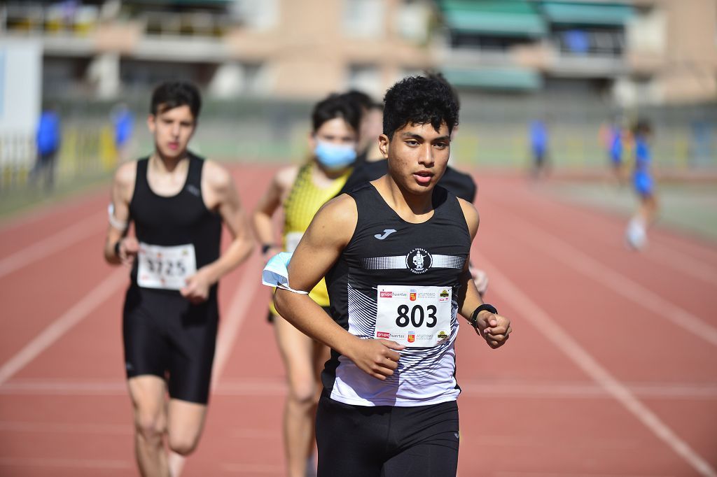 Pruebas de atletismo nacional en la pista de atletismo de Cartagena este domingo