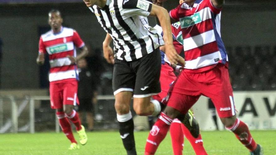 Sergio Jiménez durante el encuentro que el Cartagena disputó ante el Granada B.