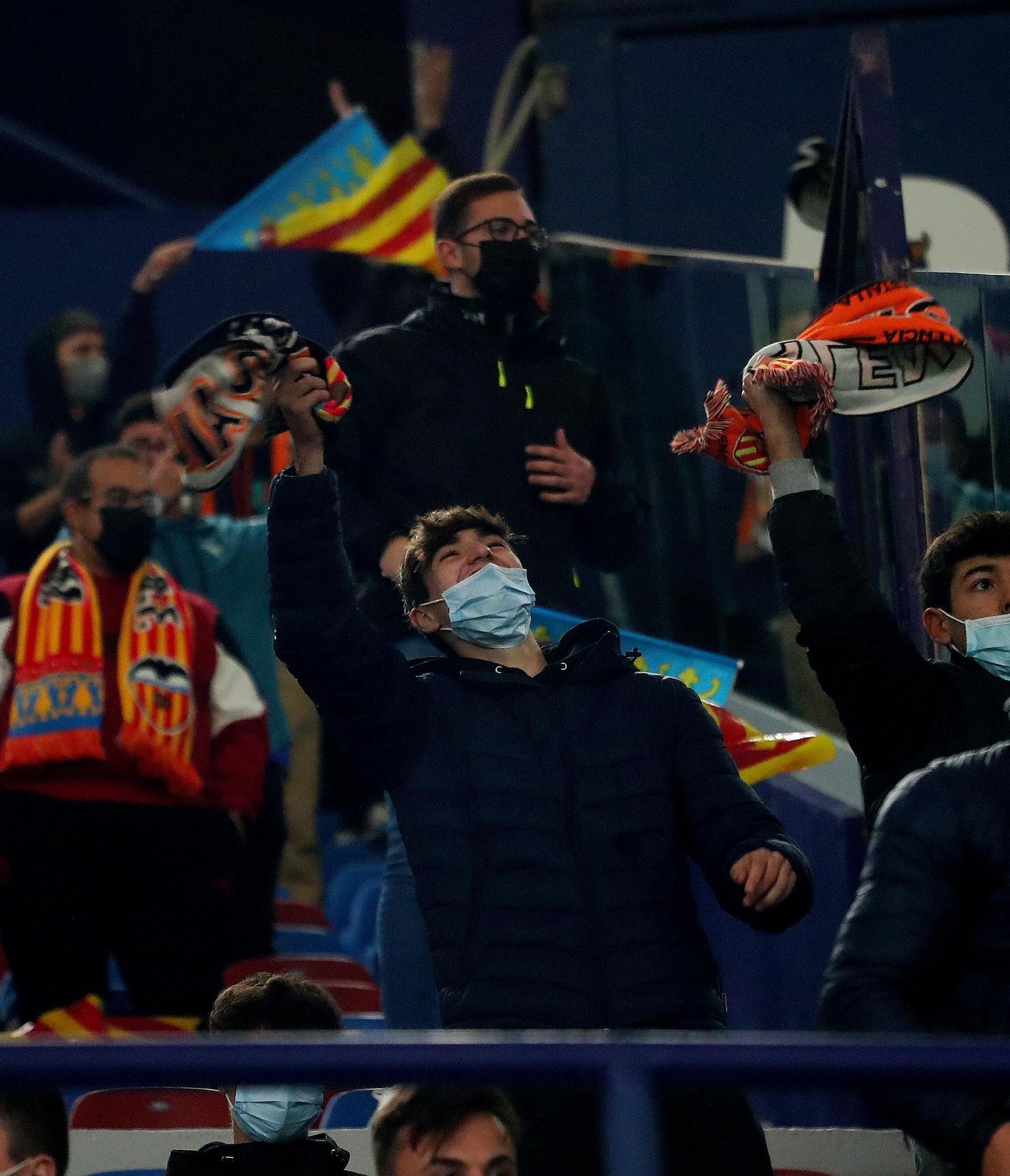 Las Imágenes del Derby . Levante UD - Valencia CF en el Ciutat