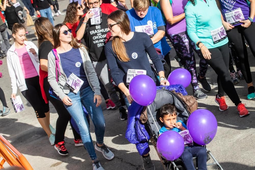 Búscate en la galería de fotos de la Marxa contra la Violencia de Género