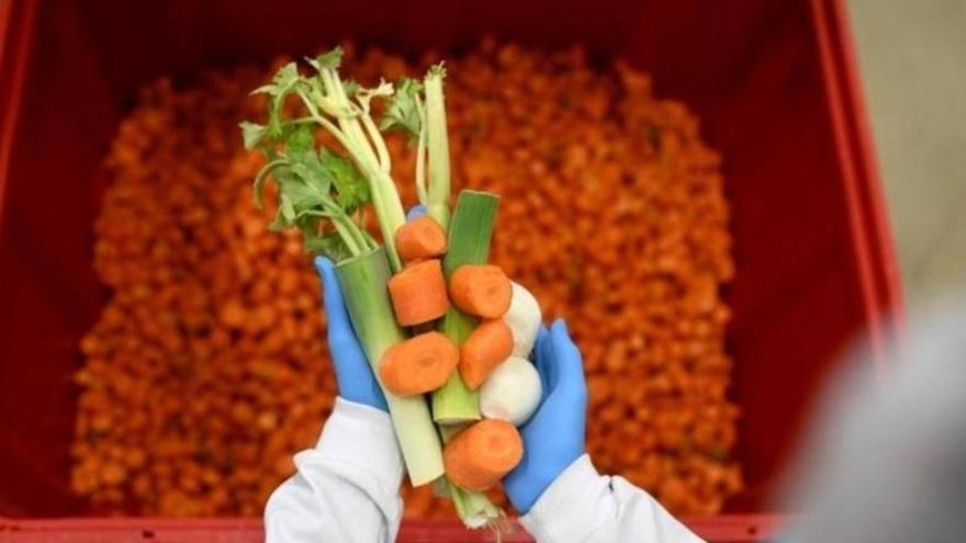 Proceso de elaboración de los caldos Gallo en la fábrica de Granollers.