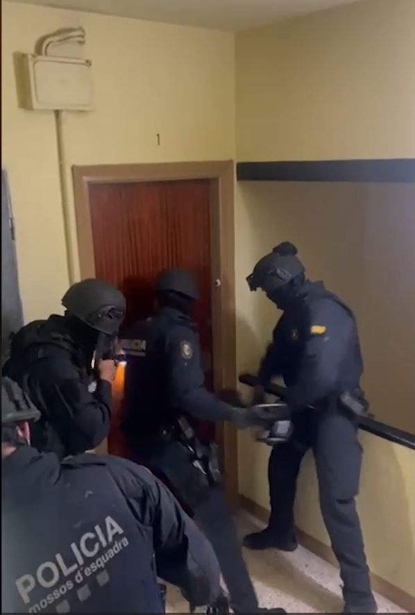 Detenen una banda de lladres especialitzats a robar a domicilis i que va cometre quatre cops a Girona