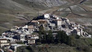 Imagen del municipio de Castelluccio, donde son evidentes los daños del terremoto del 30 de octubre.