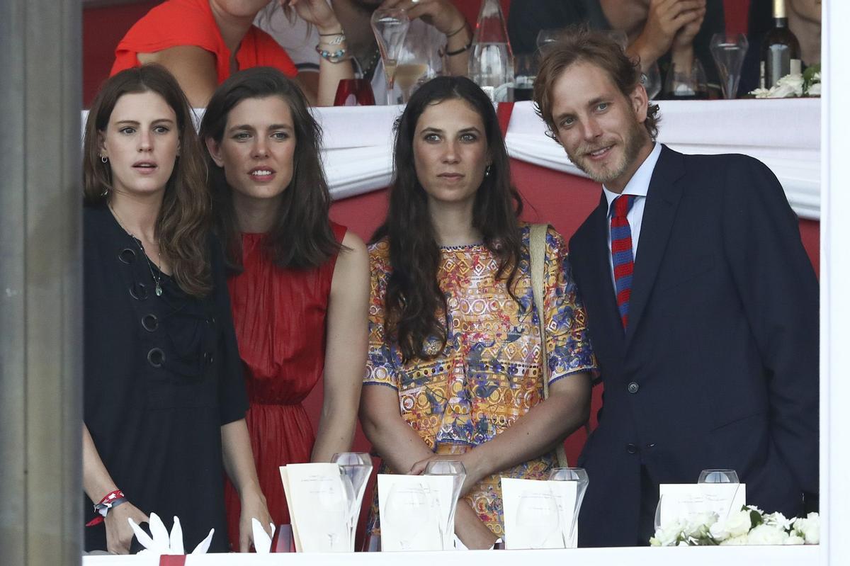 Juliette Maillot, Carlota Casiragui. Tatiana Santo Domingo y Andrea Casiraghi en Montecarlo