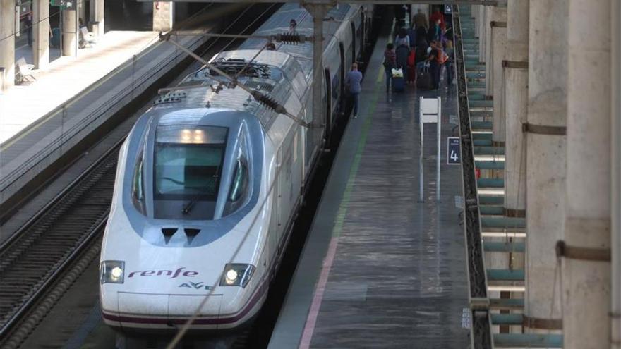 Renfe elevará el domingo a 35.000 su oferta de billetes a 25 euros