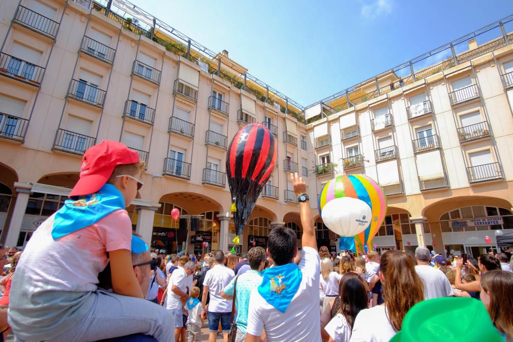 Asociaciones benéficas e integradoras dan a conocer su actividad en la Plaza Mayor