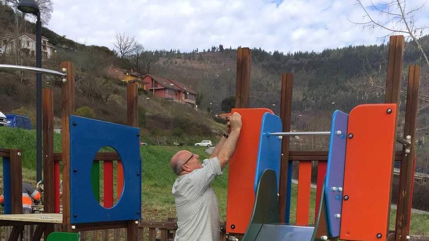 Obras en el parque de Xudes.