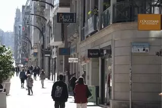 El eje Príncipe-Urzáiz se consolida como uno de los grandes polos comerciales del Noroeste peninsular: solo 5 locales vacíos de 70